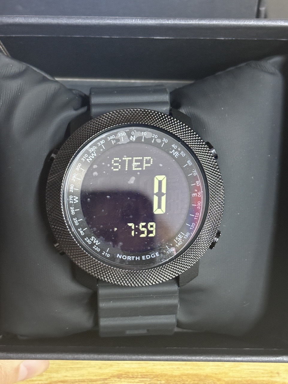 Herrenhorloge NORTH EDGE DESER - Altimeter Compass Watch recensie en prijs